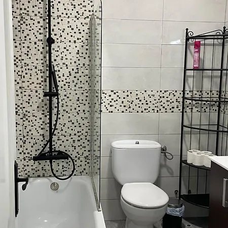 Centro De Con Acceso Domotizado Y Buenos Acabados * Gijon