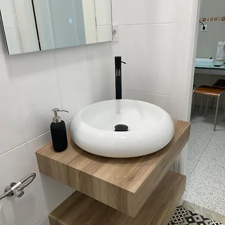 Appartamento Centro De Con Acceso Domotizado Y Buenos Acabados Gijón